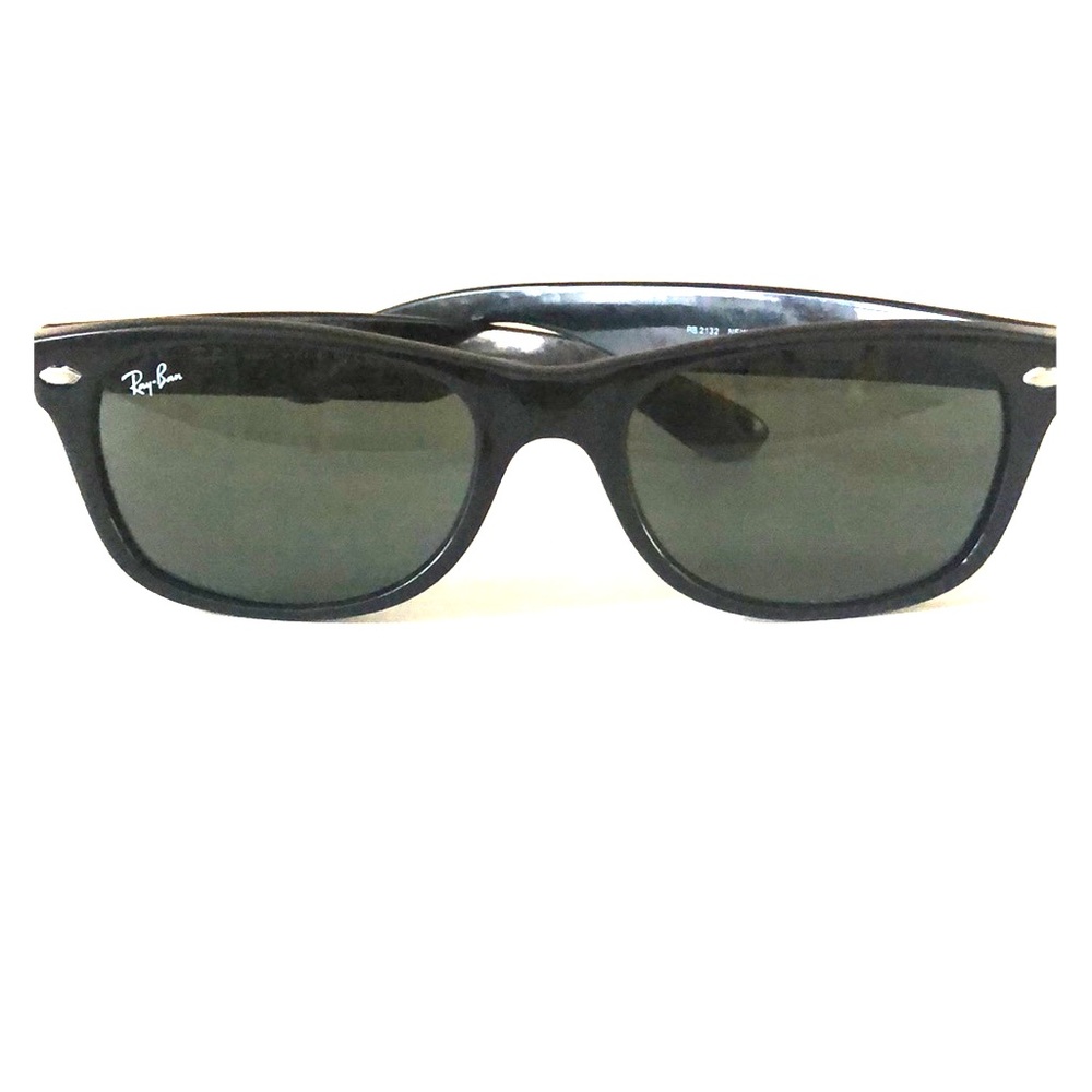 Ray-Ban Wayfarer Sunglasses